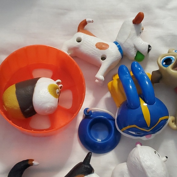 : 10 pc lot The Secret Life of Pets Burger King and McDonald’s toys - Picture 16 of 16
